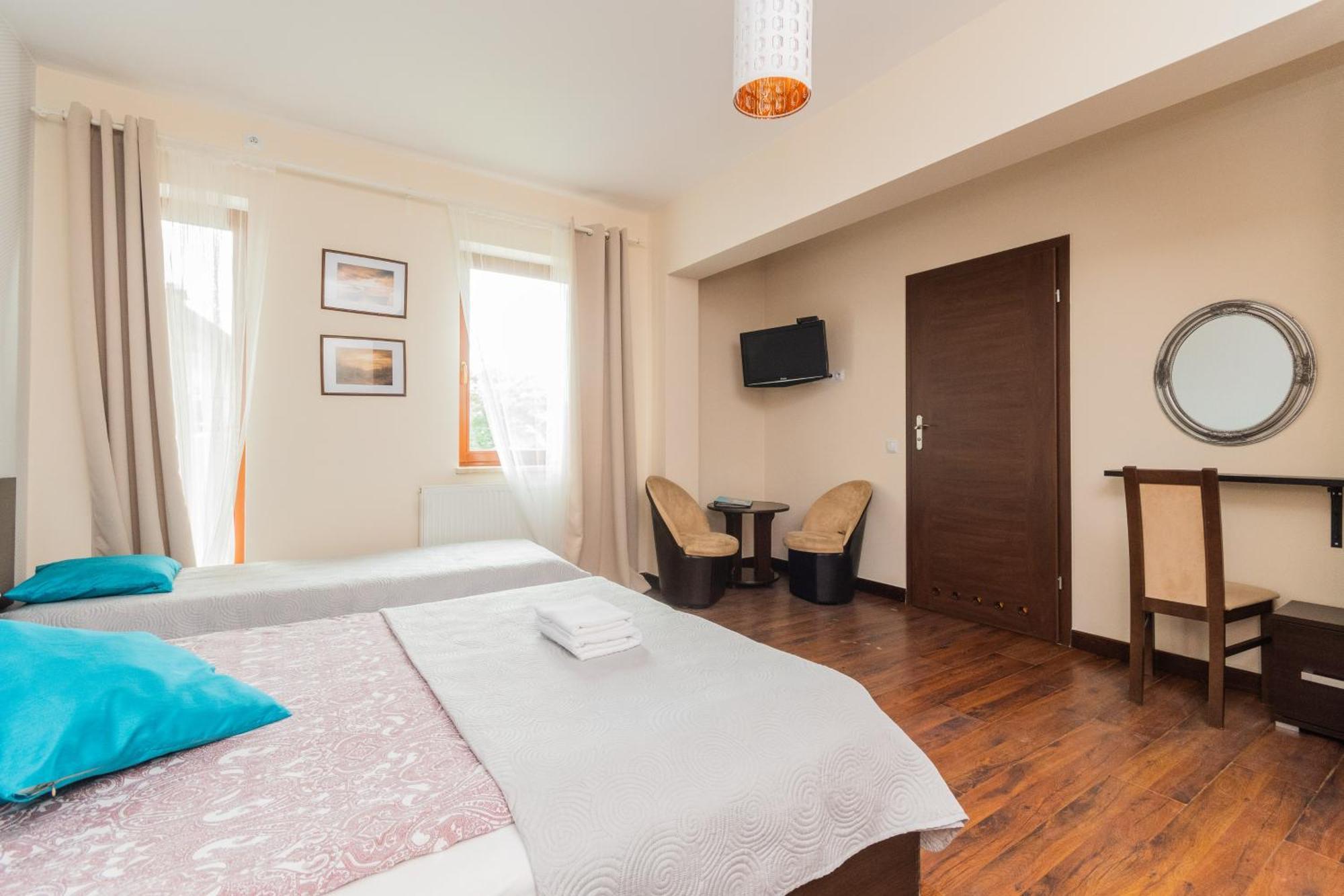 Sztutowo Lazurowy Dwor - Apartamenty Oraz Pokoje Z Basenem I Parkingiem Zimmer foto